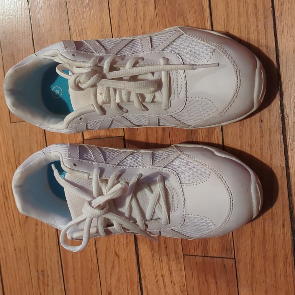 Smart Fit Sneakers size 5 1/2